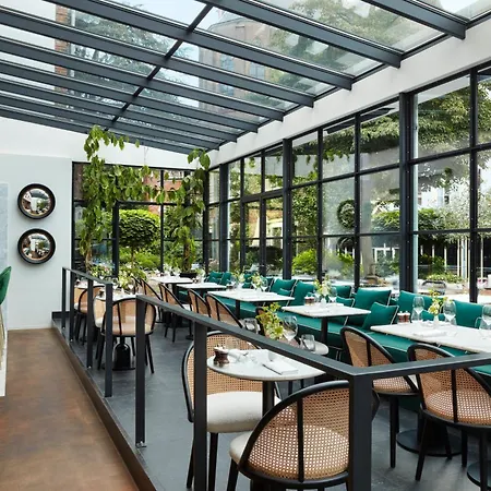 Pulitzer Hotel