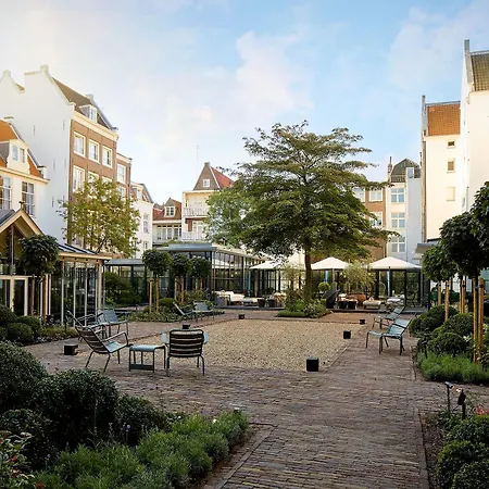 Pulitzer Hotel